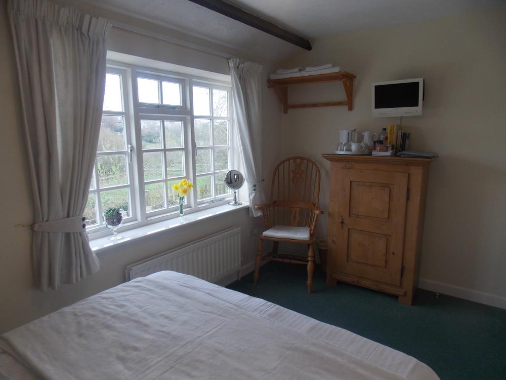 The Cottage Weymouth Room photo