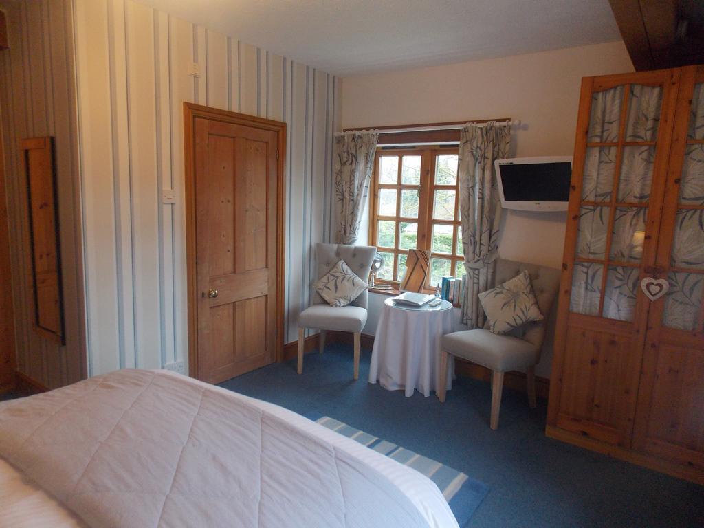 The Cottage Weymouth Room photo